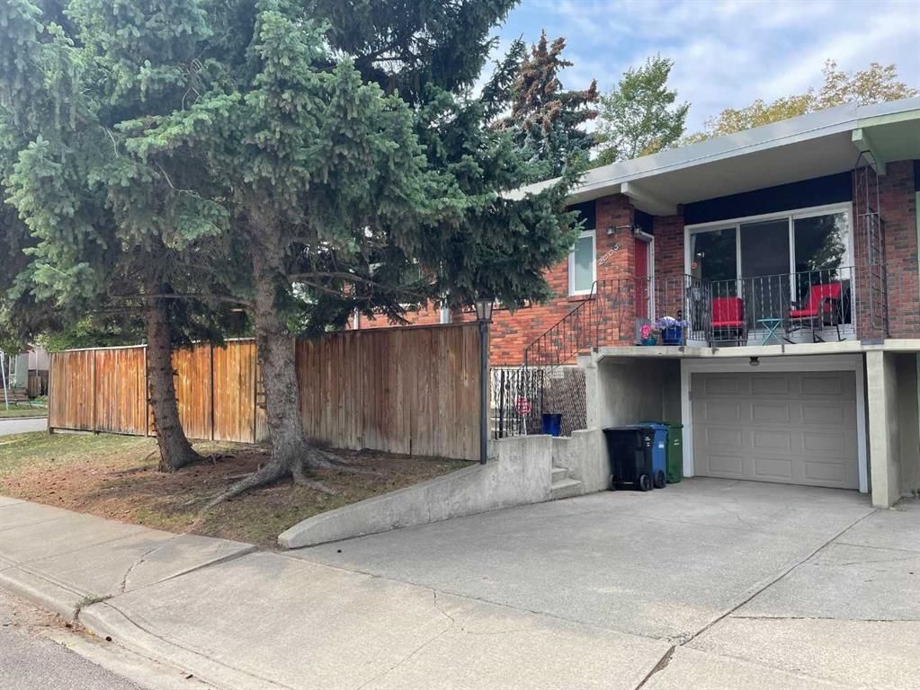 New property listed in Mount Pleasant, Calgary